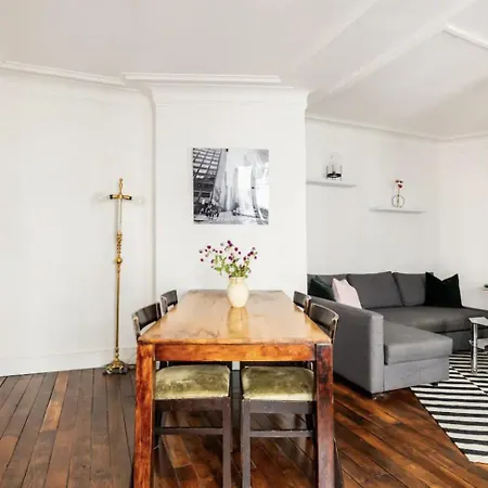 Appartamento Spacious Bright In Montmartre Parigi
